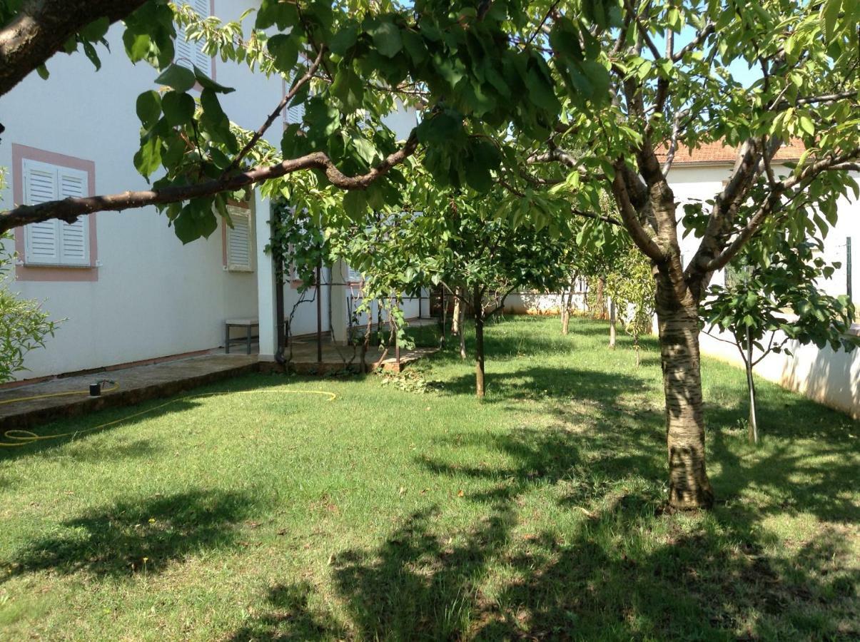 Casa Isabella Apartment Пула Екстериор снимка